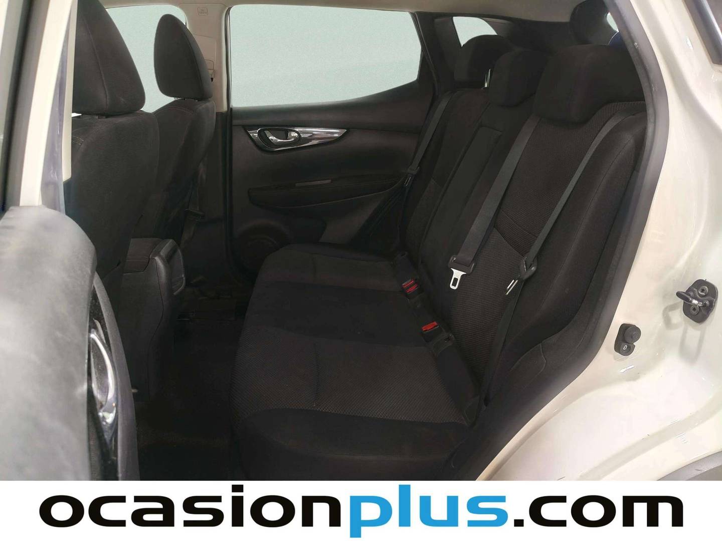 Foto asientos traseros Nissan QASHQAI Nissan Qashqai DIG-T 115 N-Connecta 4x2 (115 CV)