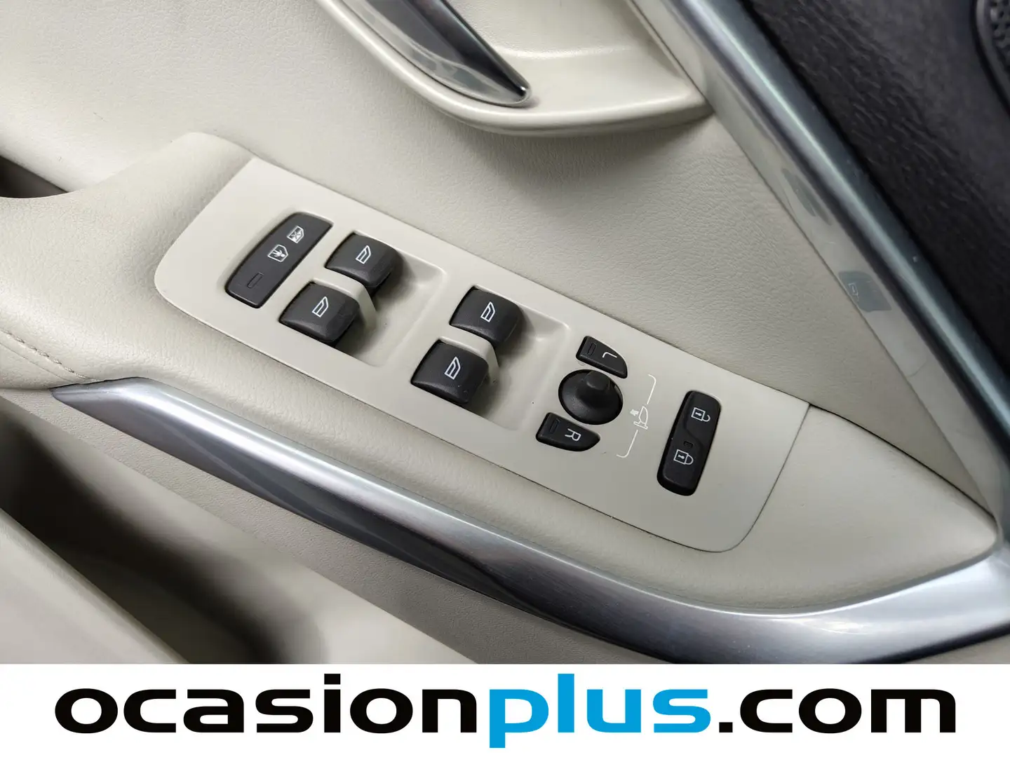 Foto Volvo V40 Cross Country Volvo V40 Cross Country Cross Country T3 Pro Auto  (152 CV)