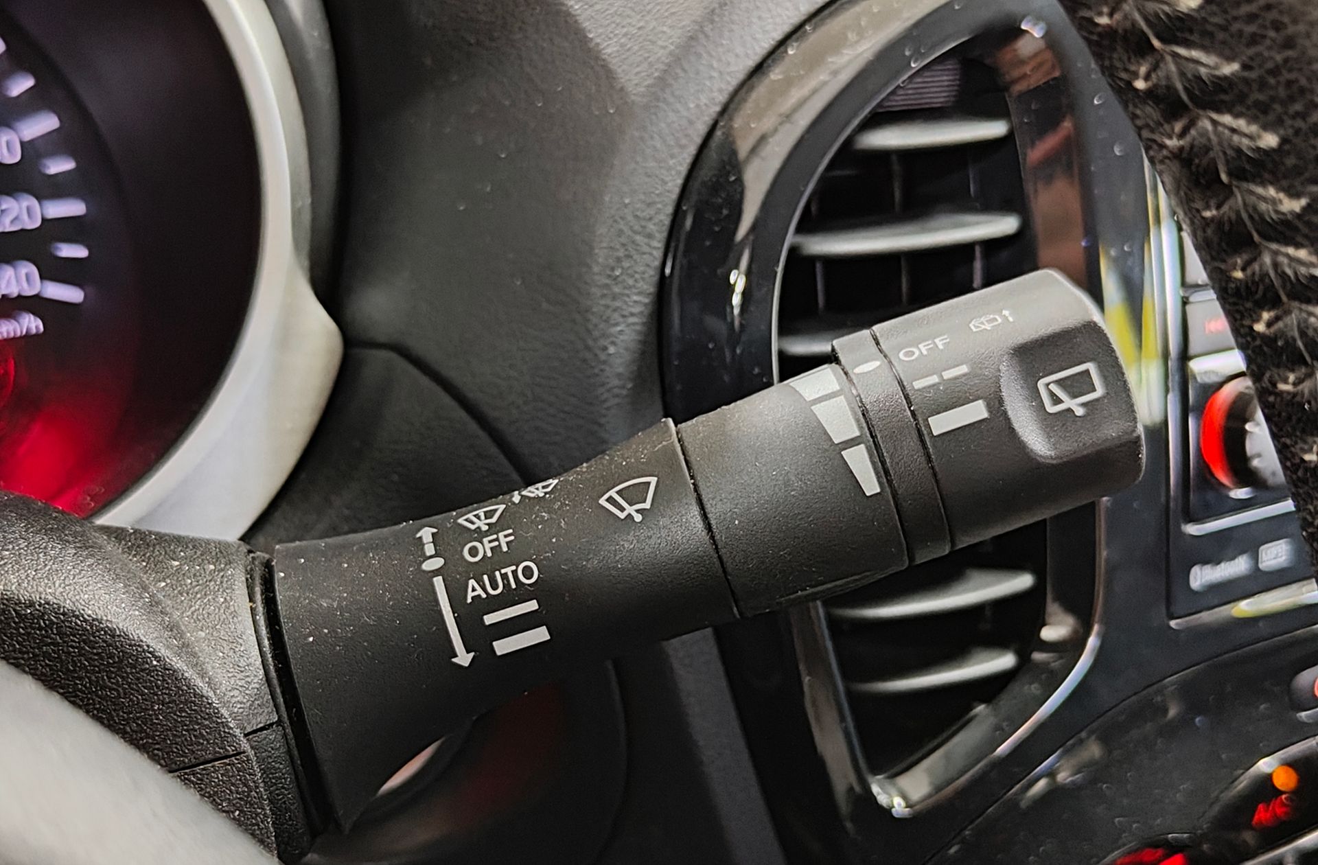 Nissan Juke 1.6 Tekna Premium CVT 4x2 - foto 26