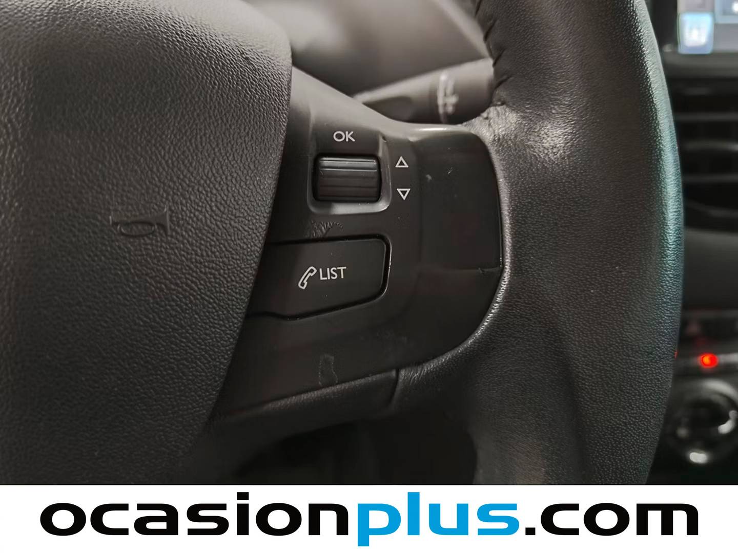 Peugeot 208 Peugeot 208 PureTech Signature (82 CV) de segunda mano