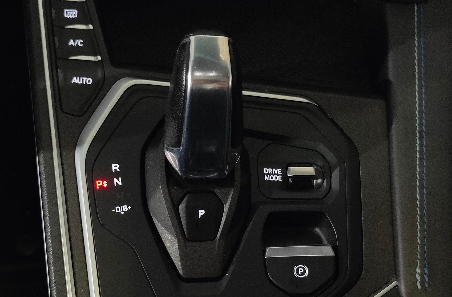 Lynk & Co 01 1.5 PHEV - foto 5