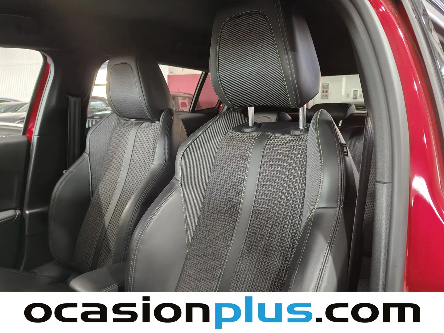 Foto Peugeot 2008 Peugeot 2008 PureTech 130 S&S GT (130 CV)