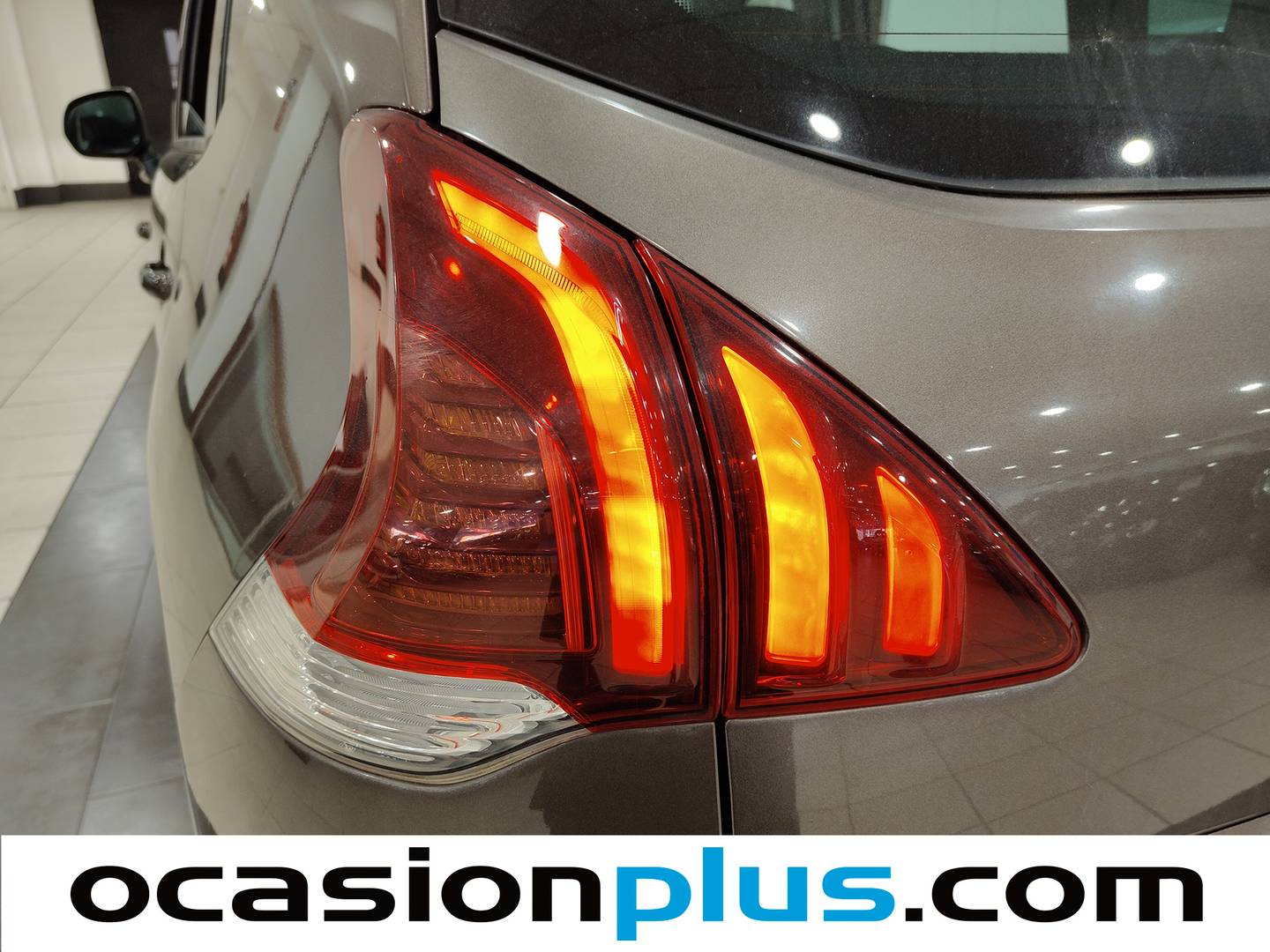 Foto Peugeot 3008 Peugeot 3008 1.6 e-HDI Allure FAP CMP Blue Lion  (115 CV)