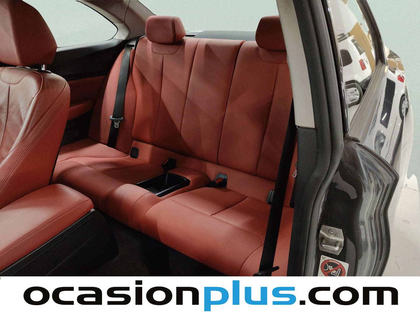 Foto asientos traseros BMW Serie 2 BMW Serie 2 220d xDrive Coupe Pack Sport (190 CV)