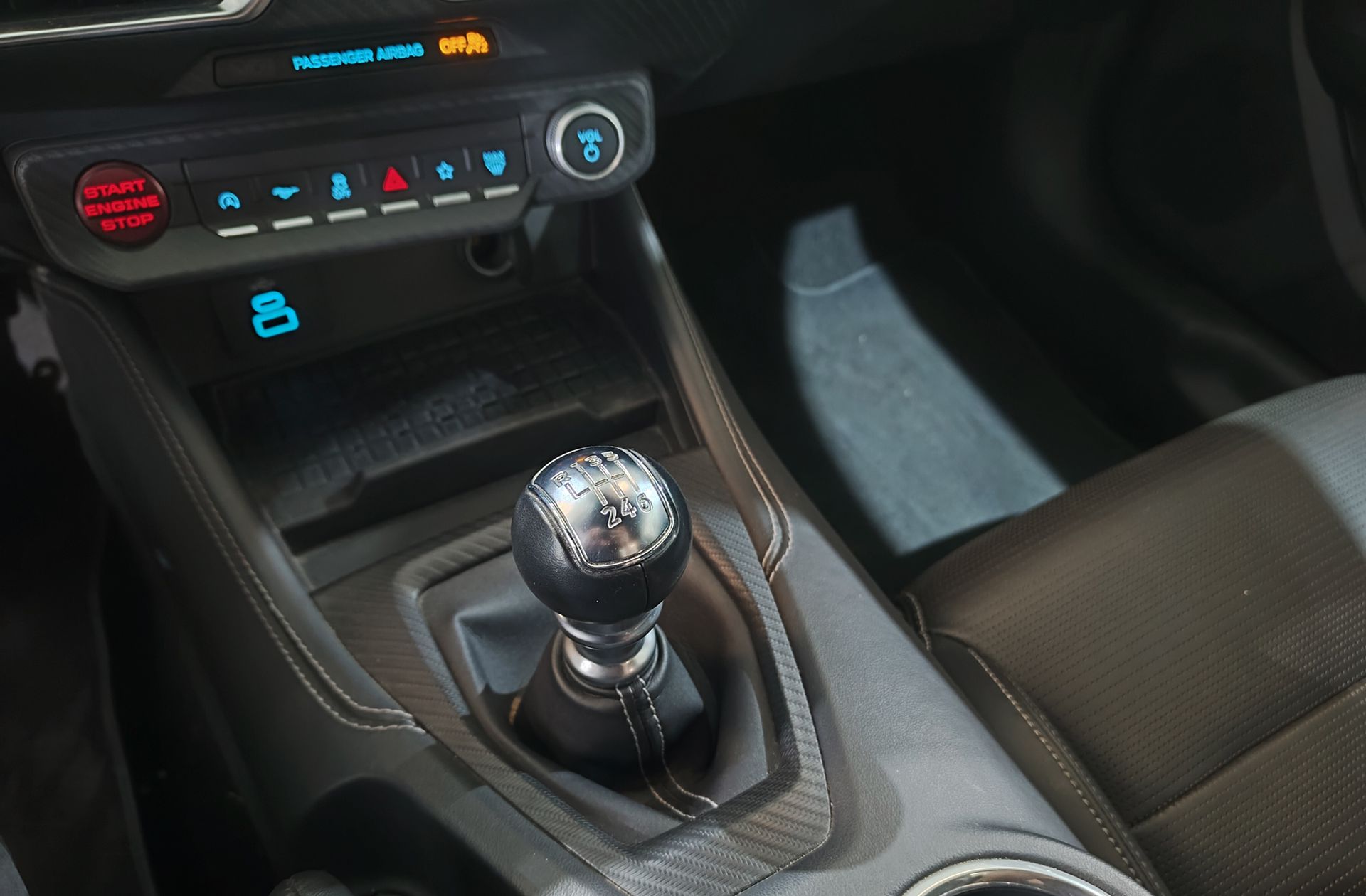 Ford Mustang 5.0 Ti-VCT V8 Mustang GT (Fastb.) - foto 5