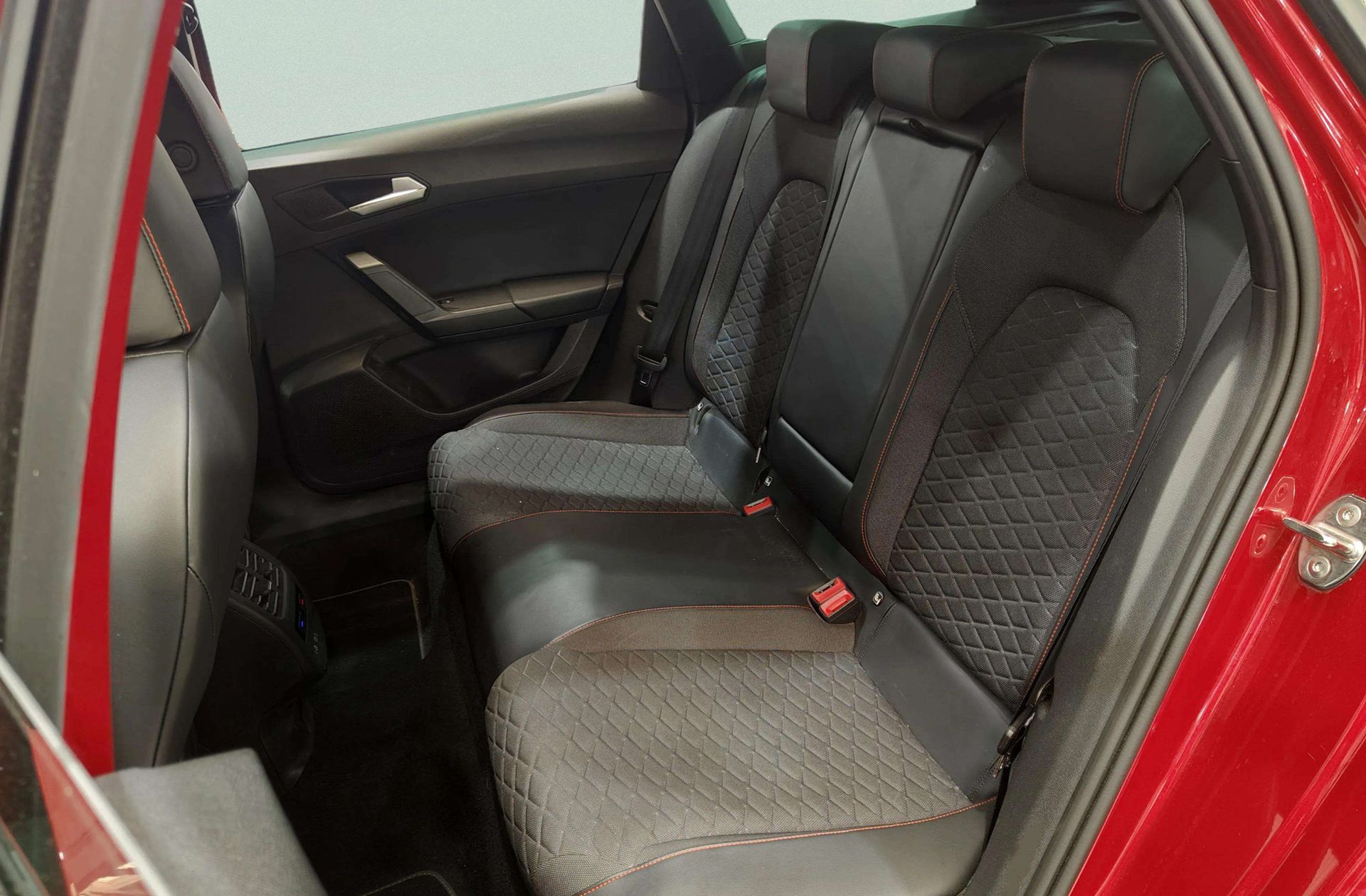 SEAT León ST 1.5 eTSI FR DSG - foto 14