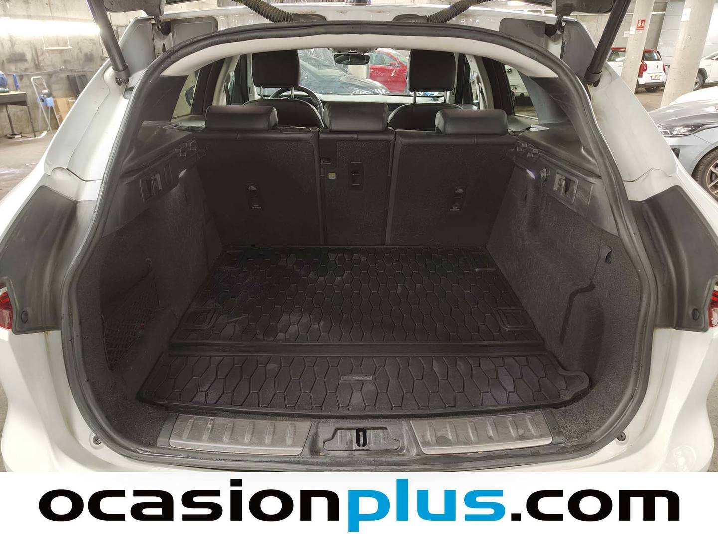 Foto Jaguar F-Pace Jaguar F-PACE 2.0D I4 MHEV Standard S AWD Auto  (204 CV)