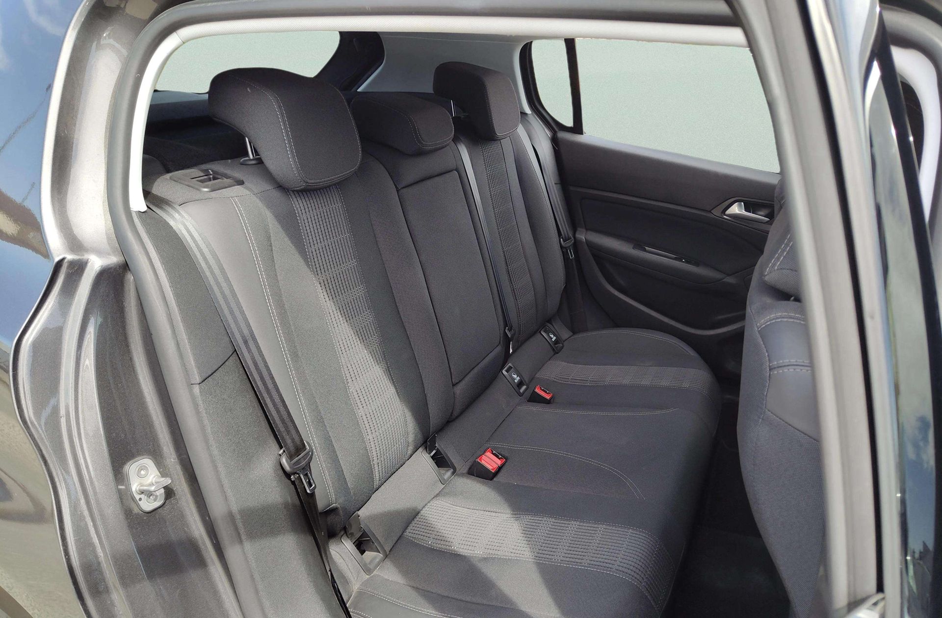 Peugeot 308 PureTech 130 Allure EAT8 - foto 17