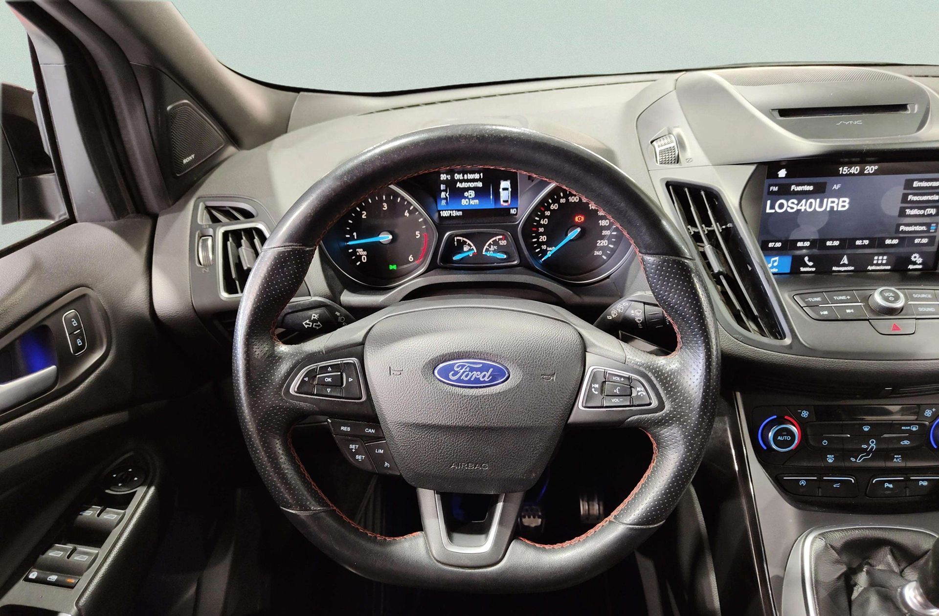 Ford Kuga 2.0 TDCi ST-LIne Limited Edition 4x2 - foto 25