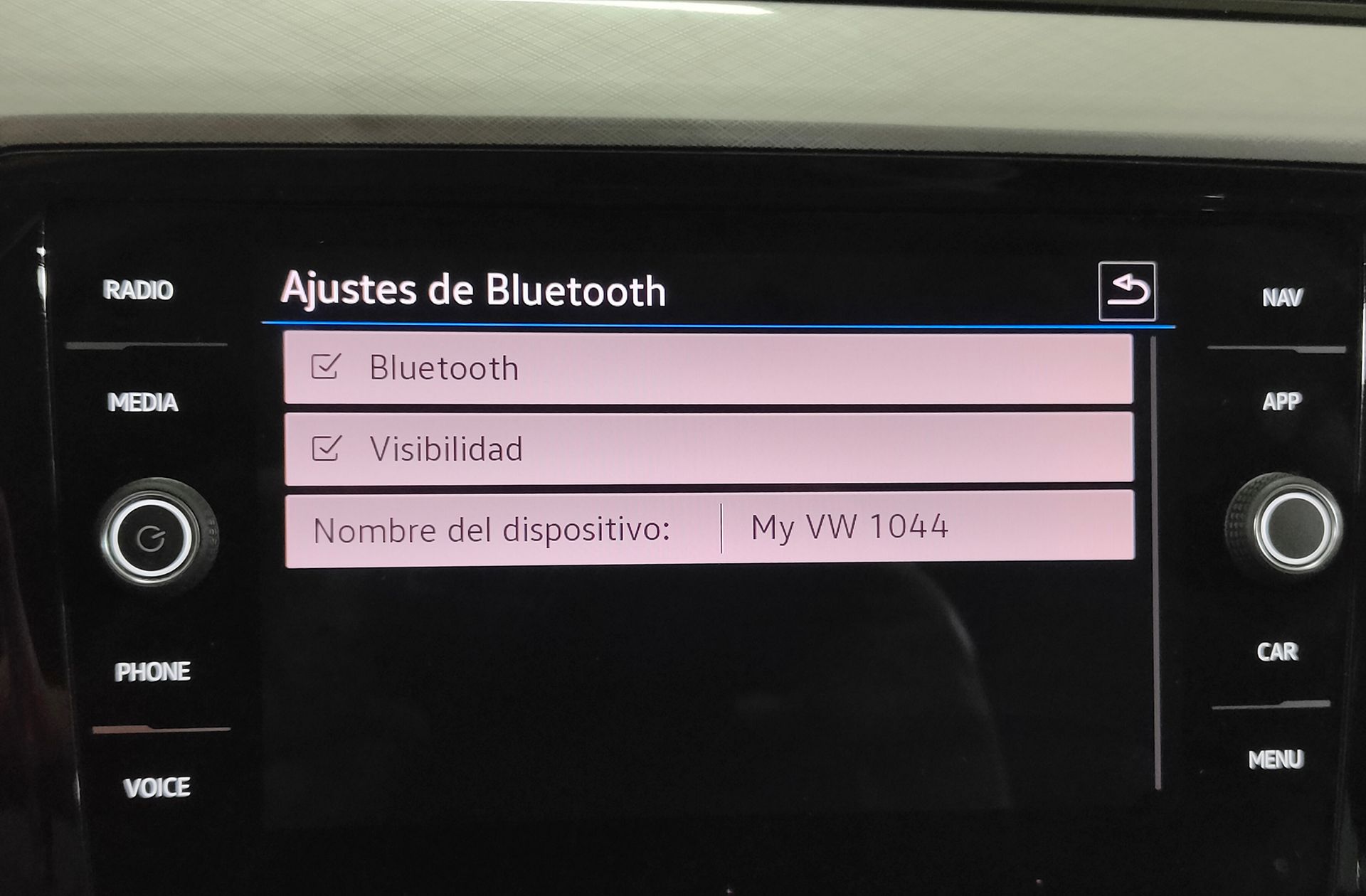 Volkswagen Passat 2.0 TDI DSG - foto 39