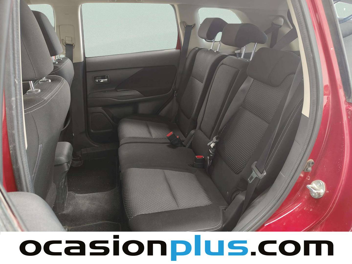 Foto asientos traseros Mitsubishi Outlander Mitsubishi Outlander 220 DI-D Motion 2WD (150 CV) 7 Plazas
