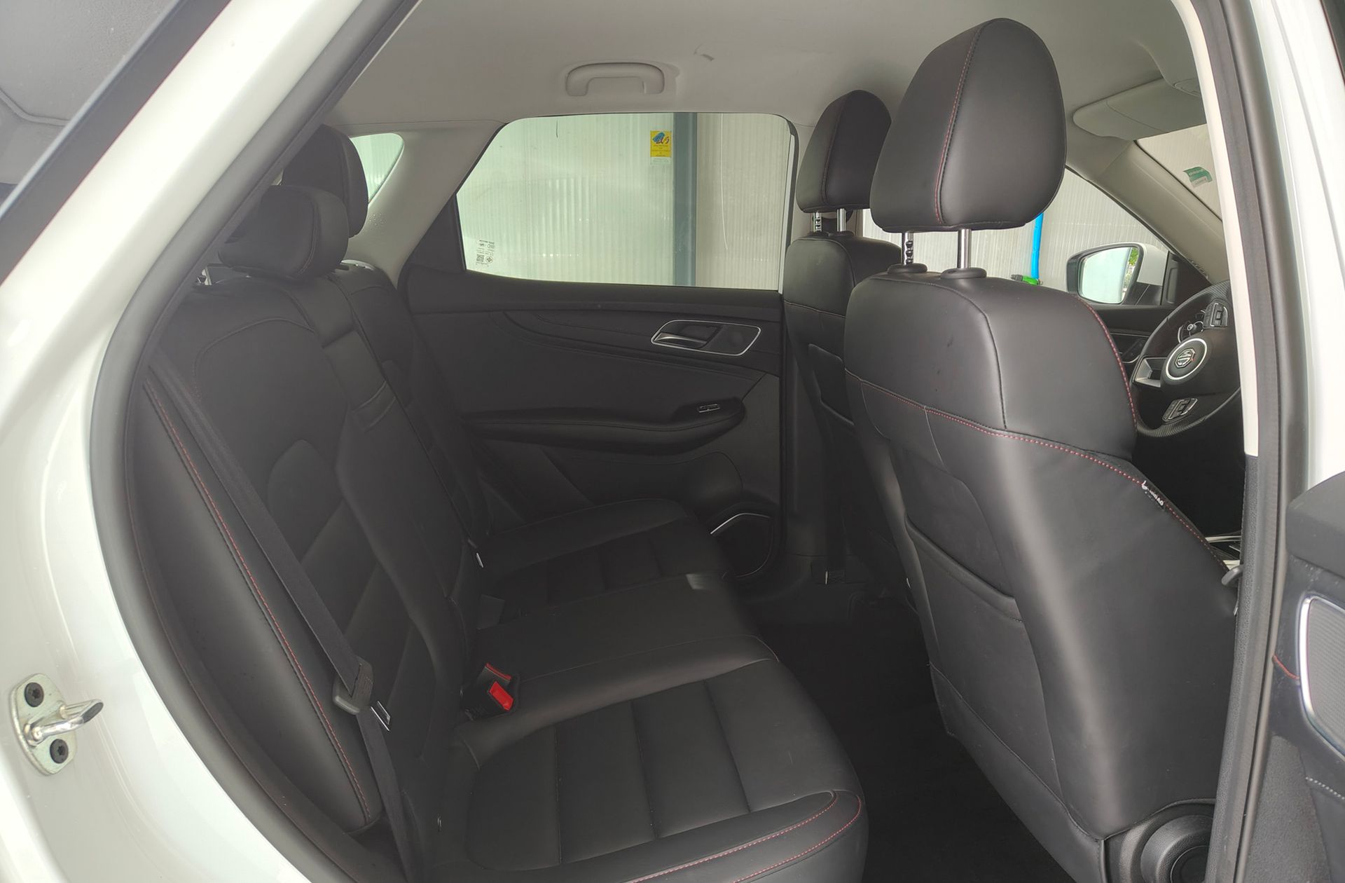 MG HS 1.5 Turbo GDI Comfort DCT - foto 14