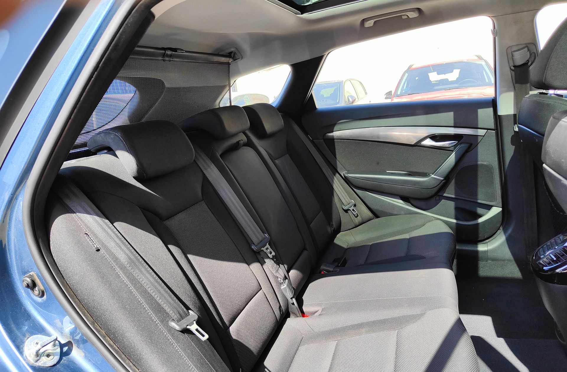 Hyundai i40 CW 1.7 CRDi BlueDrive Tecno Xenon Sky - foto 17