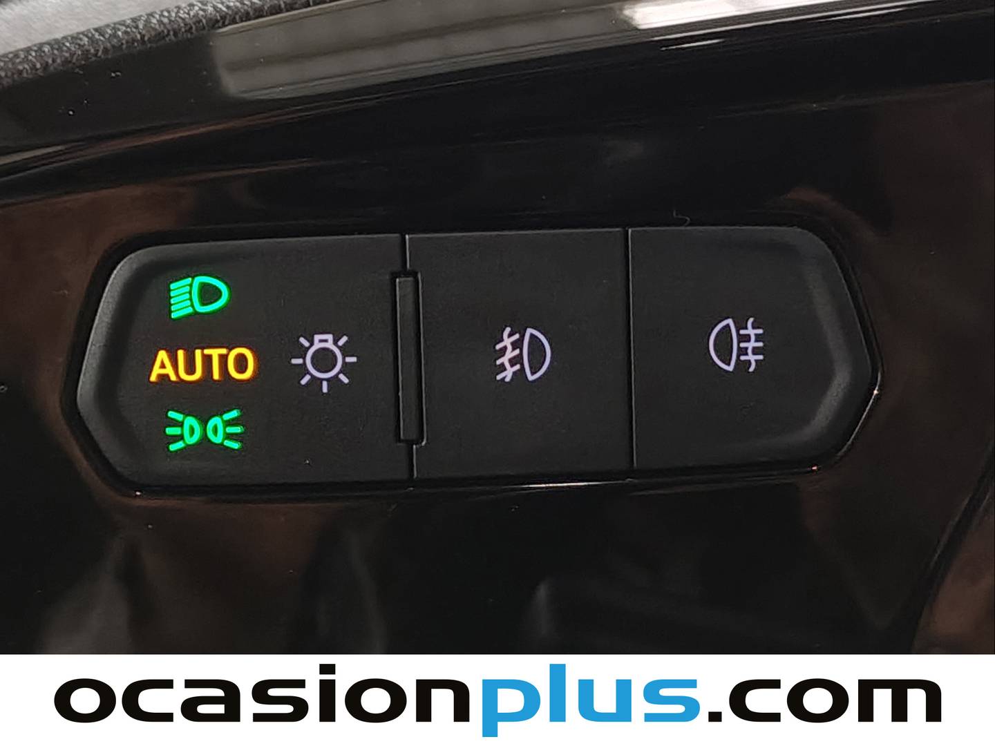 Ford Tourneo Connect Ford Tourneo Connect 2.0 Ecoblue S&S Titanium (122 CV) de segunda mano