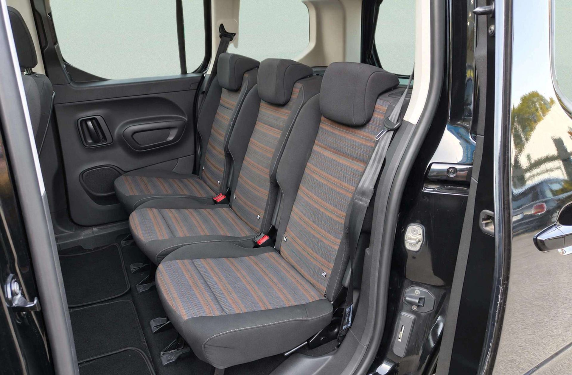 Opel Combo 1.2 Turbo Innovation L - foto 15