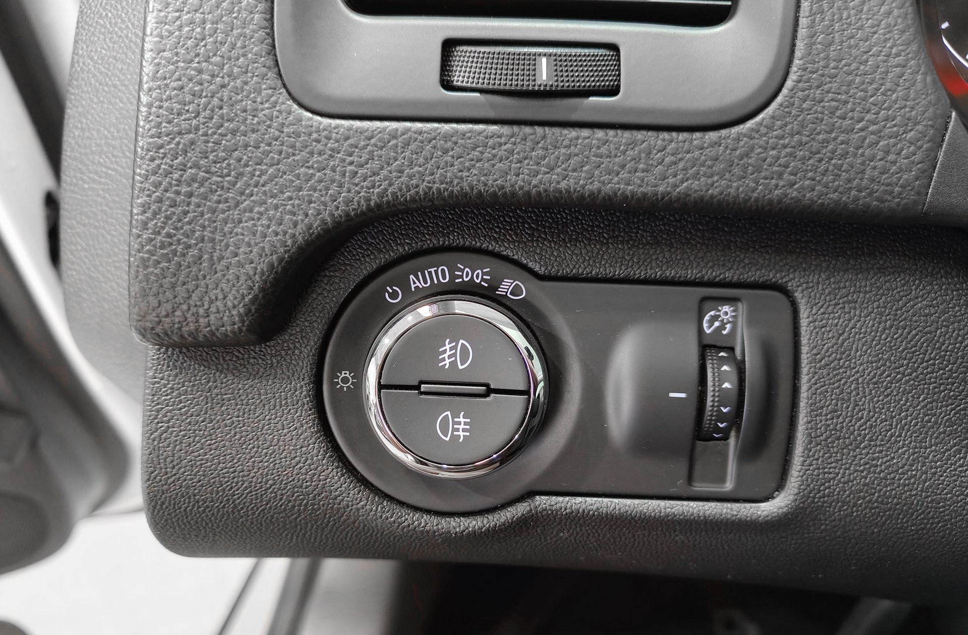 Opel Insignia 1.6 CDTI ecoFlex Excellence - foto 28