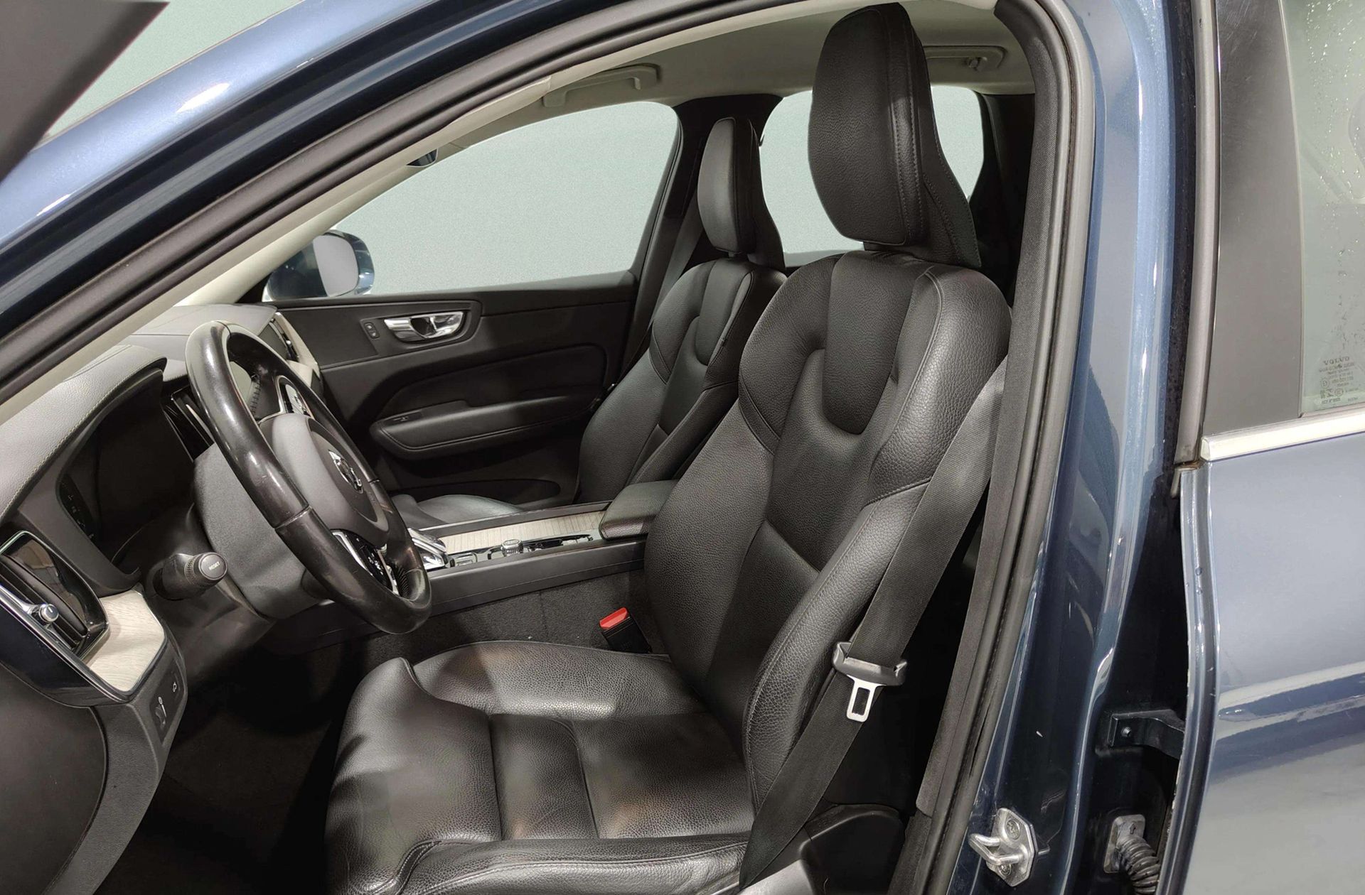 Volvo XC60 B4 D Inscription - foto 13