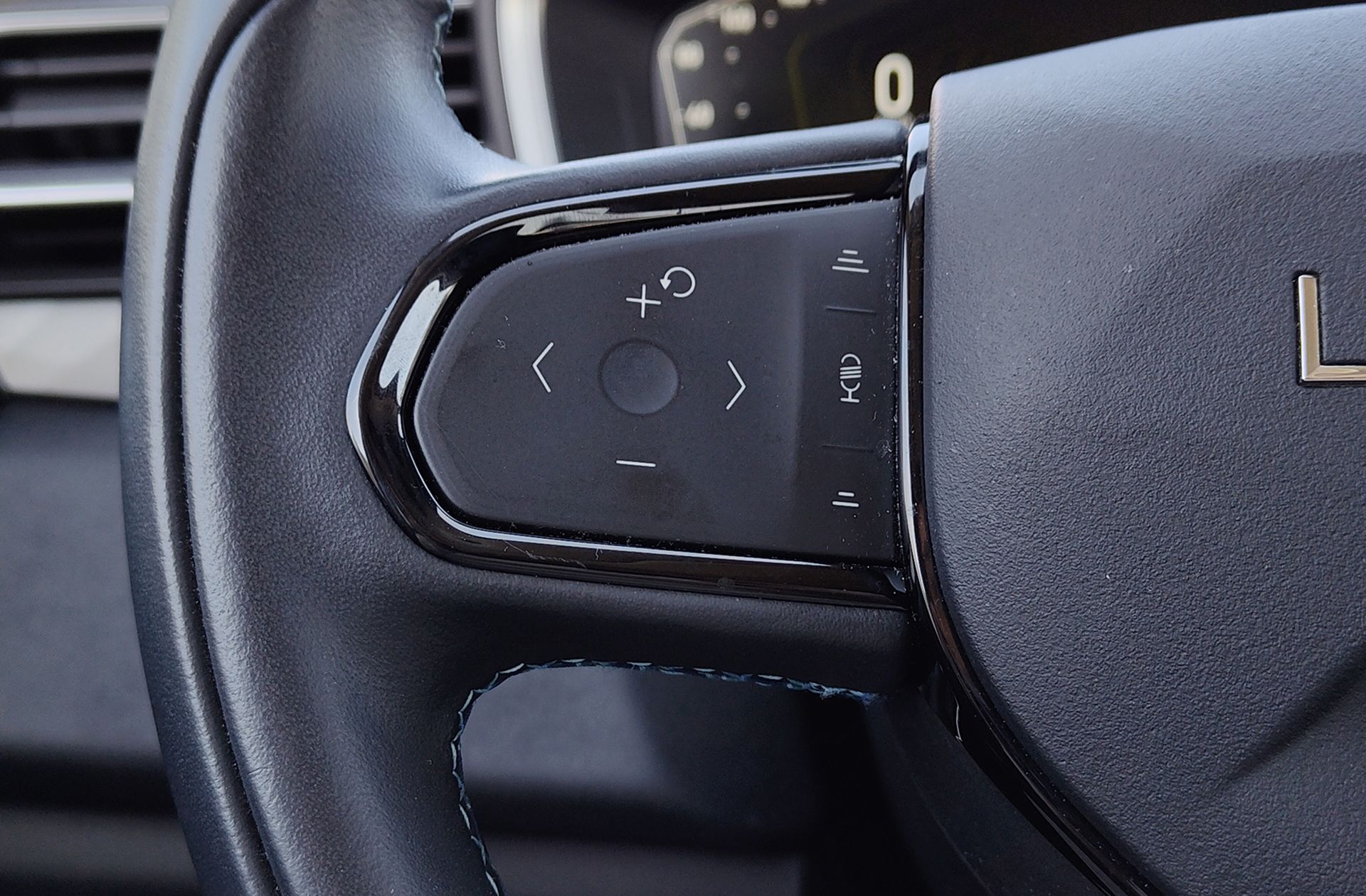 Lynk & Co 01 1.5 PHEV - foto 35