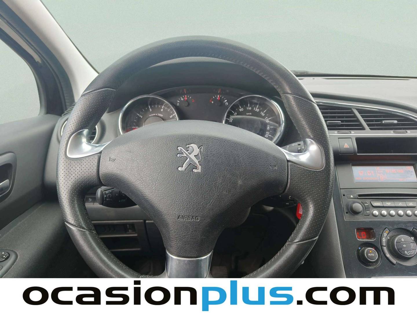 Peugeot 3008 Peugeot 3008 1.2 PureTech Style (130 CV) manual