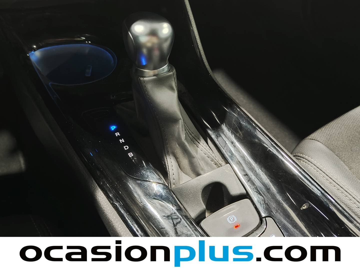 Toyota C-HR Toyota C-HR 1.8 125H Advance (122 CV) de segunda mano