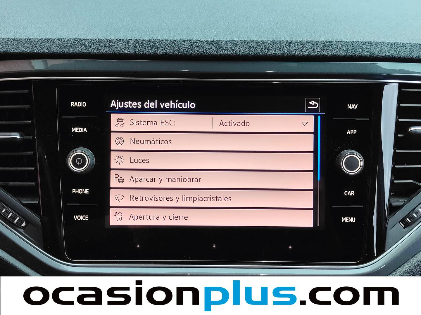 Foto Volkswagen T-Roc Volkswagen T-Roc Sport 2.0 TDI (150 CV) DSG