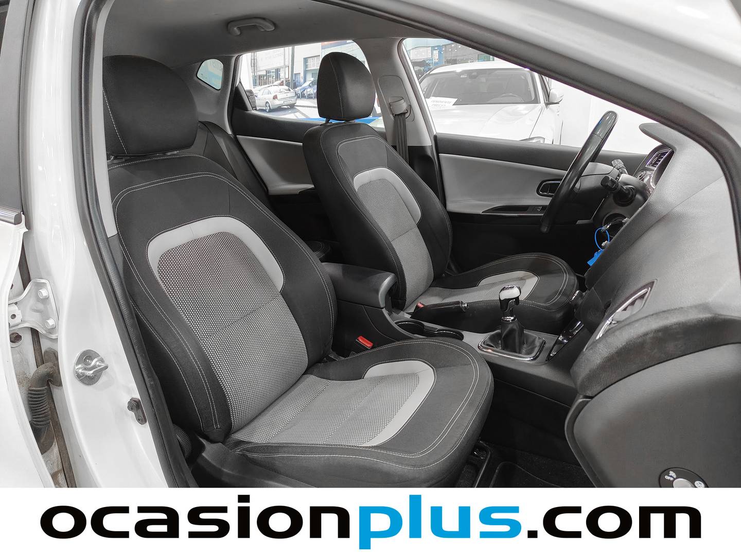 KIA Ceed KIA Ceed 1.0 T-GDi Eco-Dynamics x-Tech (100 CV) manual