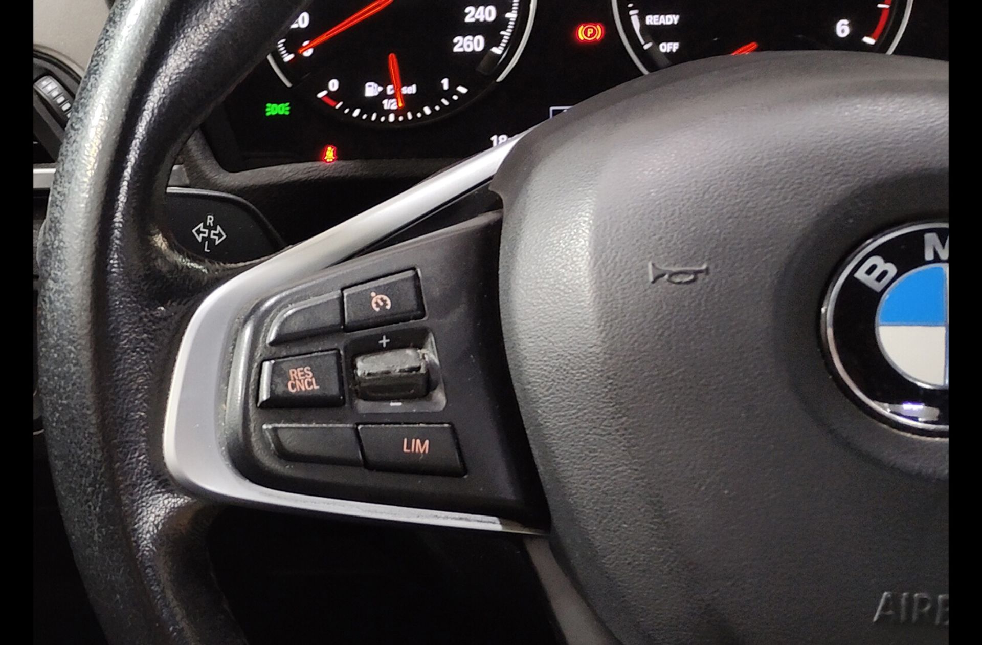 BMW X1 sDrive16d - foto 29