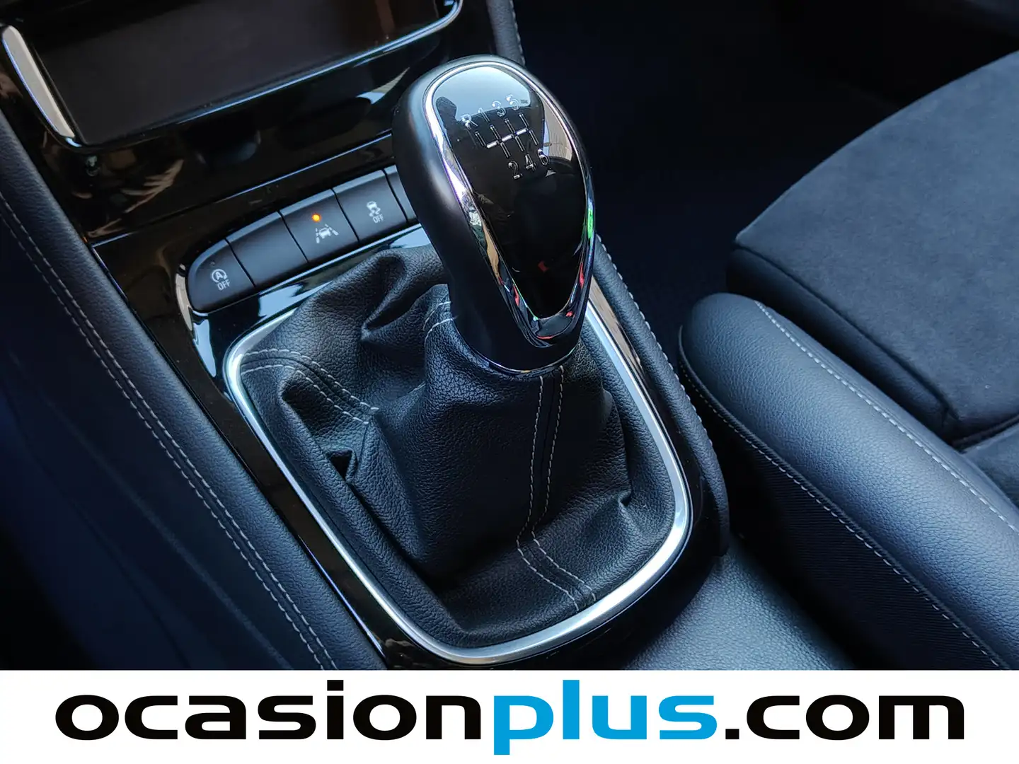 Foto Opel Astra Opel Astra 1.2 Turbo SHR Elegance (145 CV)