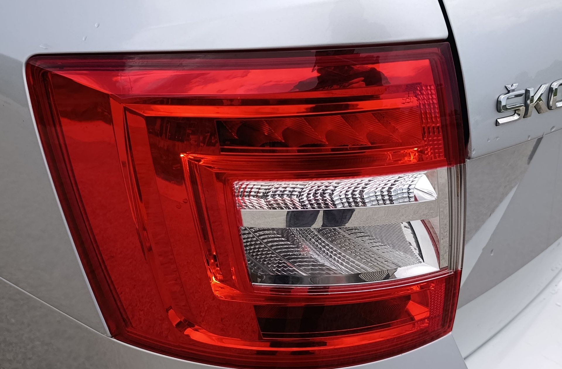 Škoda Octavia Combi 1.0 TSI Like DSG - foto 16