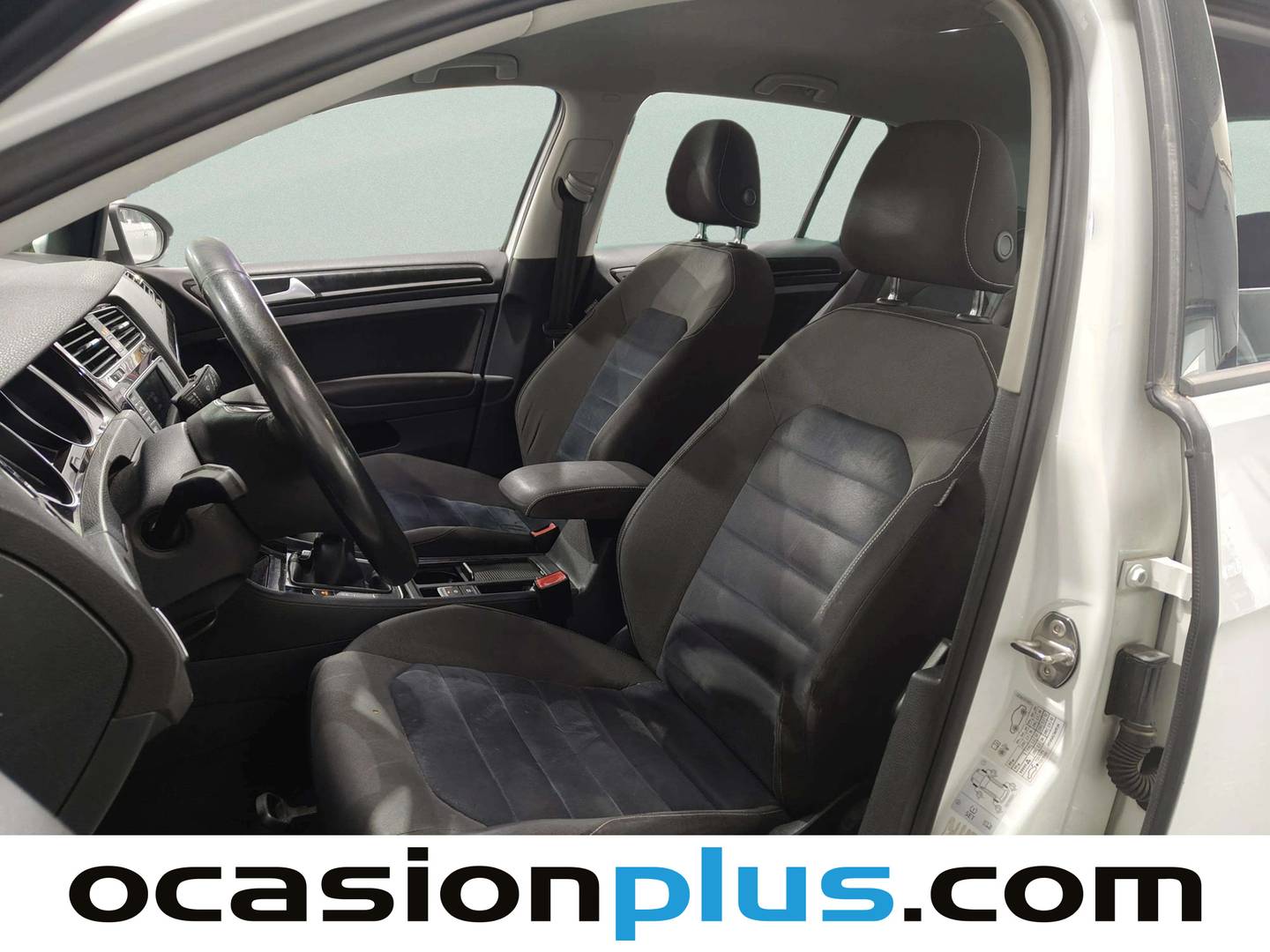 Foto asientos delanteros Volkswagen Golf Volkswagen Golf Sport 1.4 TSI ACT Tech BMT (150 CV)