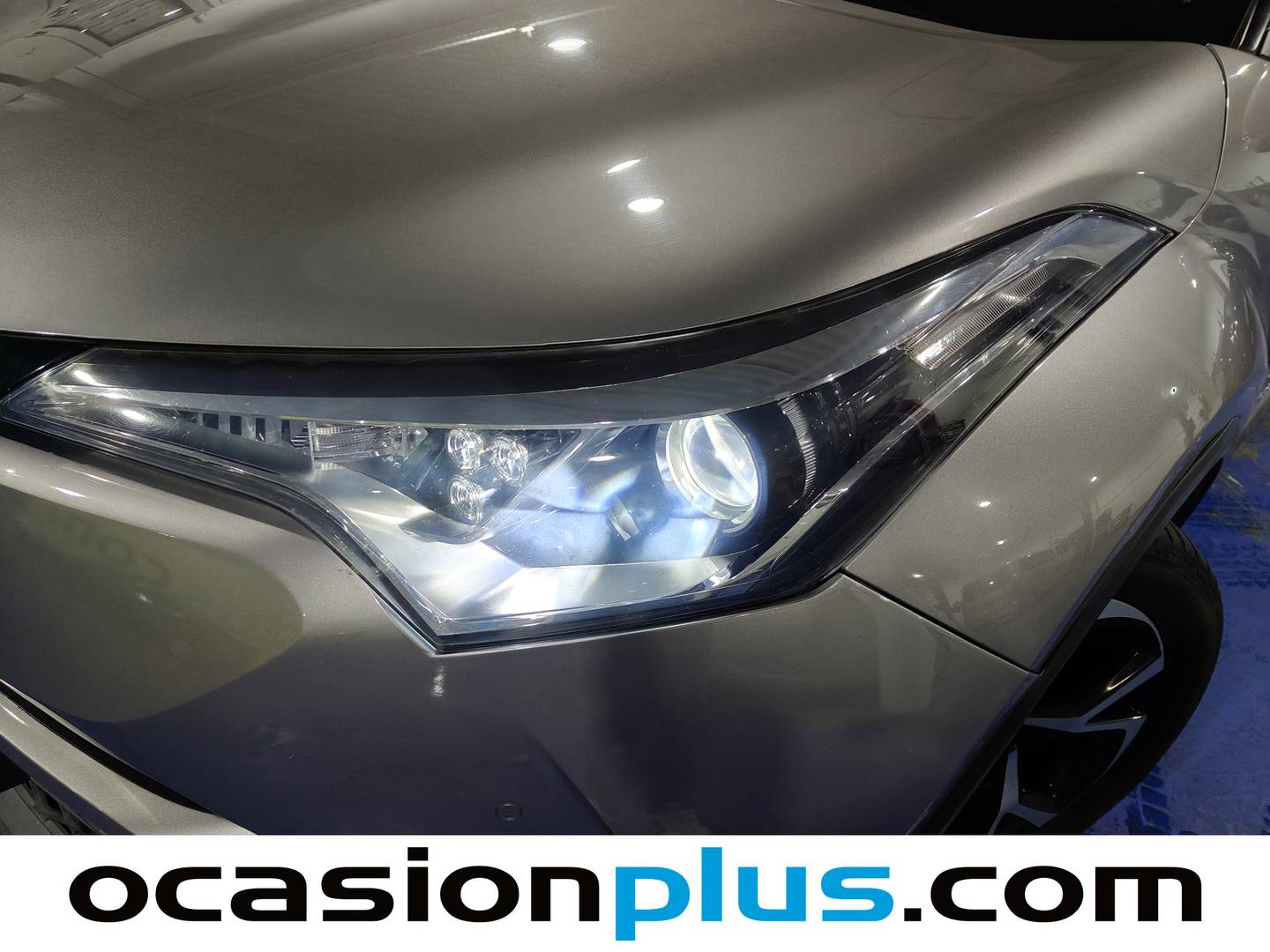 Acabados Toyota C-HR Toyota C-HR 1.8 125H Advance (122 CV)