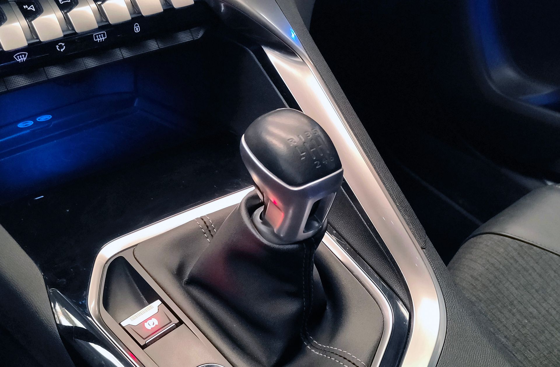 Peugeot 3008 BlueHDi 130 GT Line - foto 5