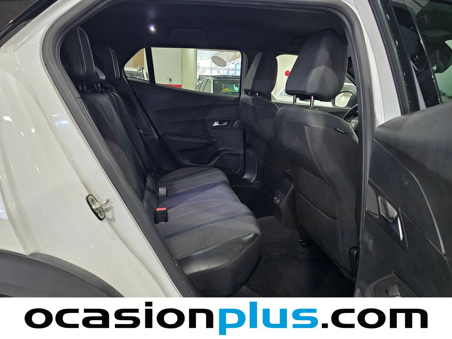 Foto Peugeot 2008 Peugeot 2008 PureTech 130 S&S Allure Pack (130 CV)