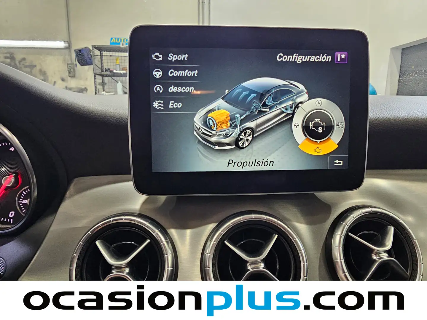 Foto Mercedes CLA Mercedes-Benz CLA 200 d (136 CV) PACK AMG