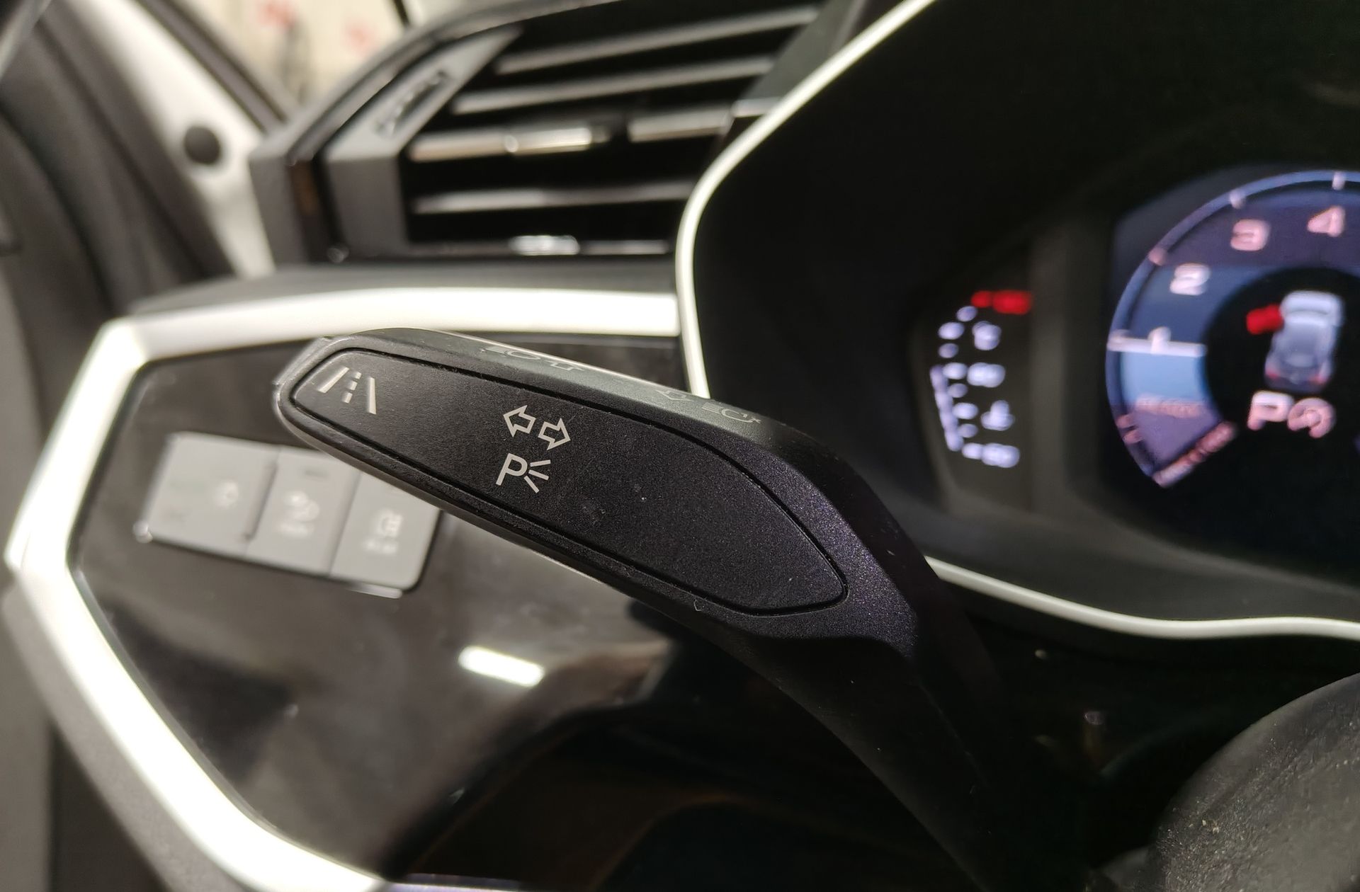 Audi Q3 Advanced 35 TFSI S tronic - foto 26