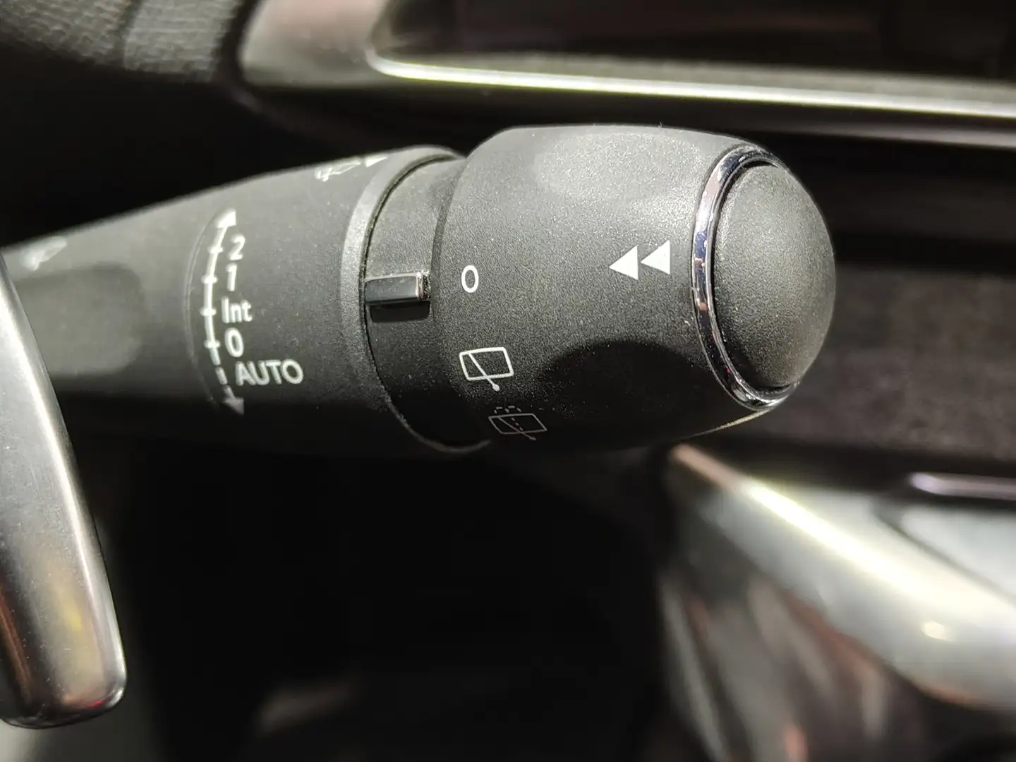 Foto Peugeot 5008 Peugeot 5008 PureTech 130 S&S Allure Pack EAT8 (130 CV) 7 Plazas