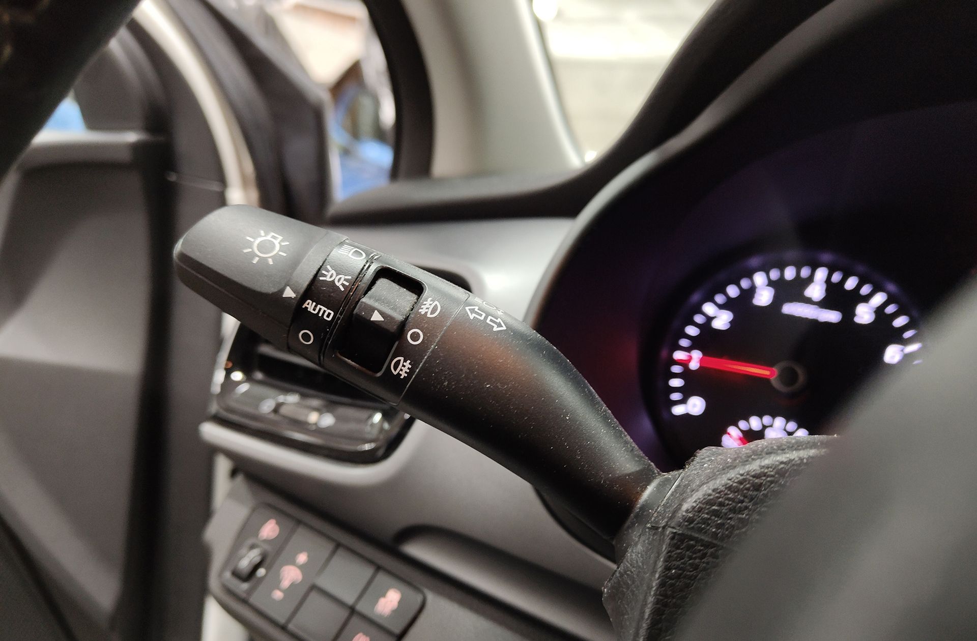 Kia Stonic 1.0 T-GDi Drive - foto 23