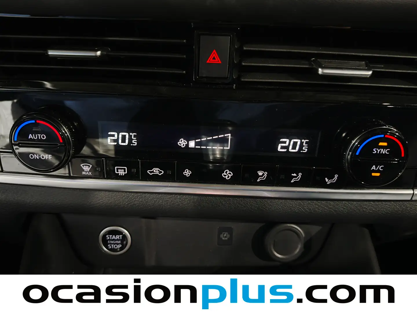 Foto Nissan QASHQAI Nissan Qashqai DIG-T 140 N-Connecta (140 CV)