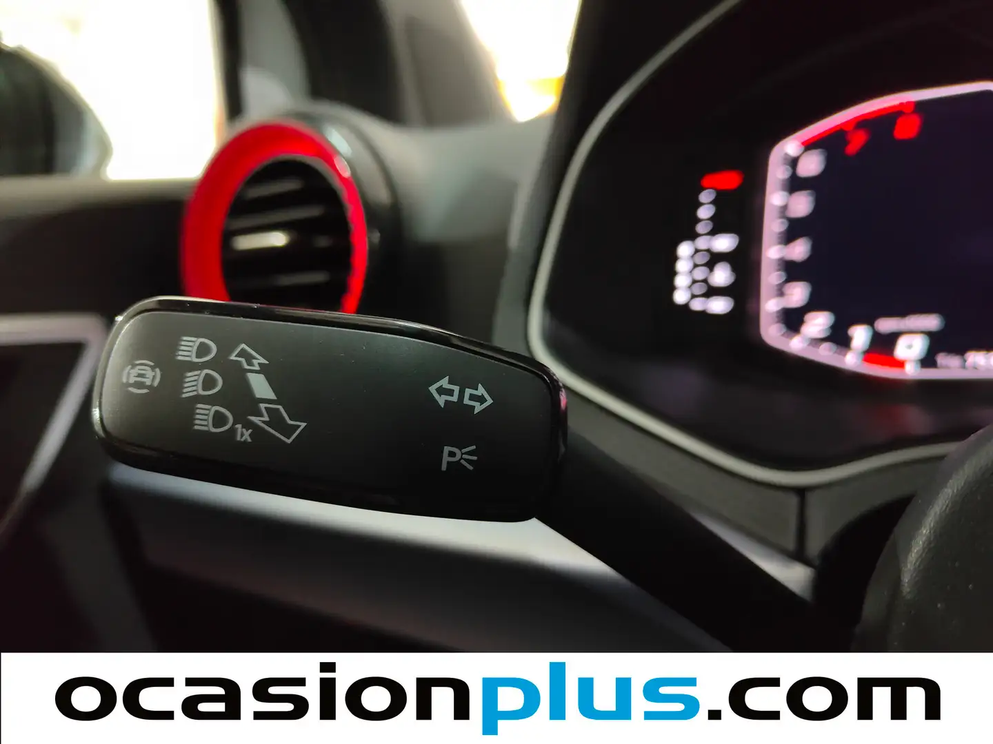 Foto Seat Arona SEAT Arona 1.5 TSI FR XL DSG (150 CV)