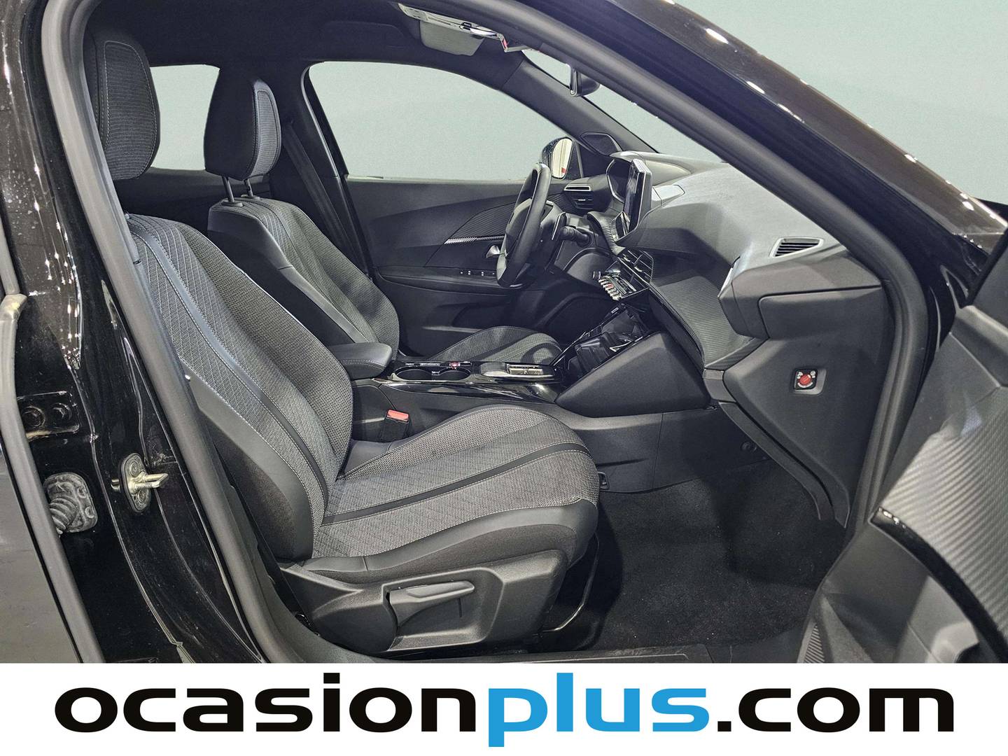 Peugeot 2008 Peugeot 2008 Allure Hybrid eDCS6 (145 CV) 2025
