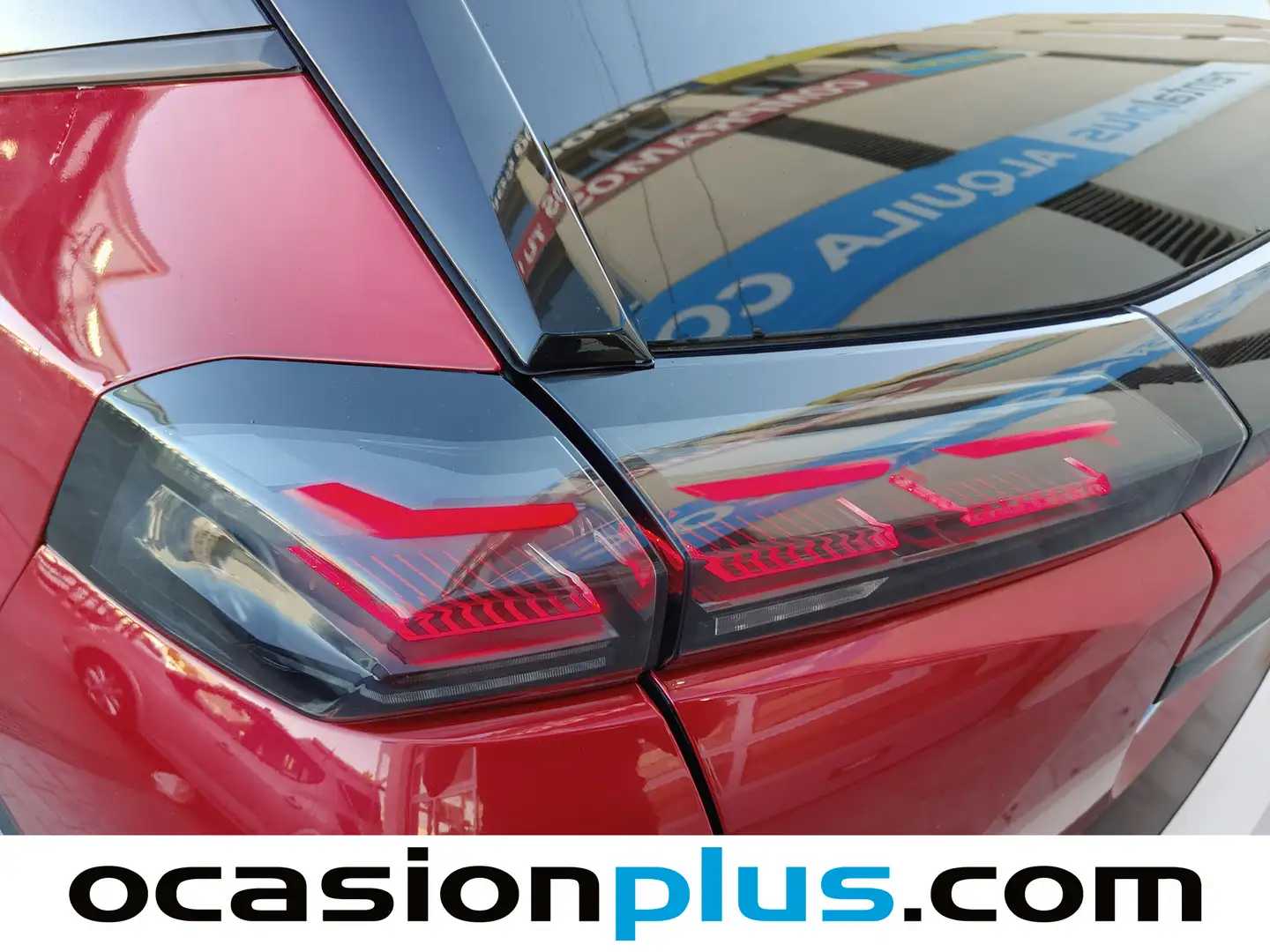 Foto Peugeot 2008 Peugeot 2008 Allure Hybrid eDCS6  (136 CV)