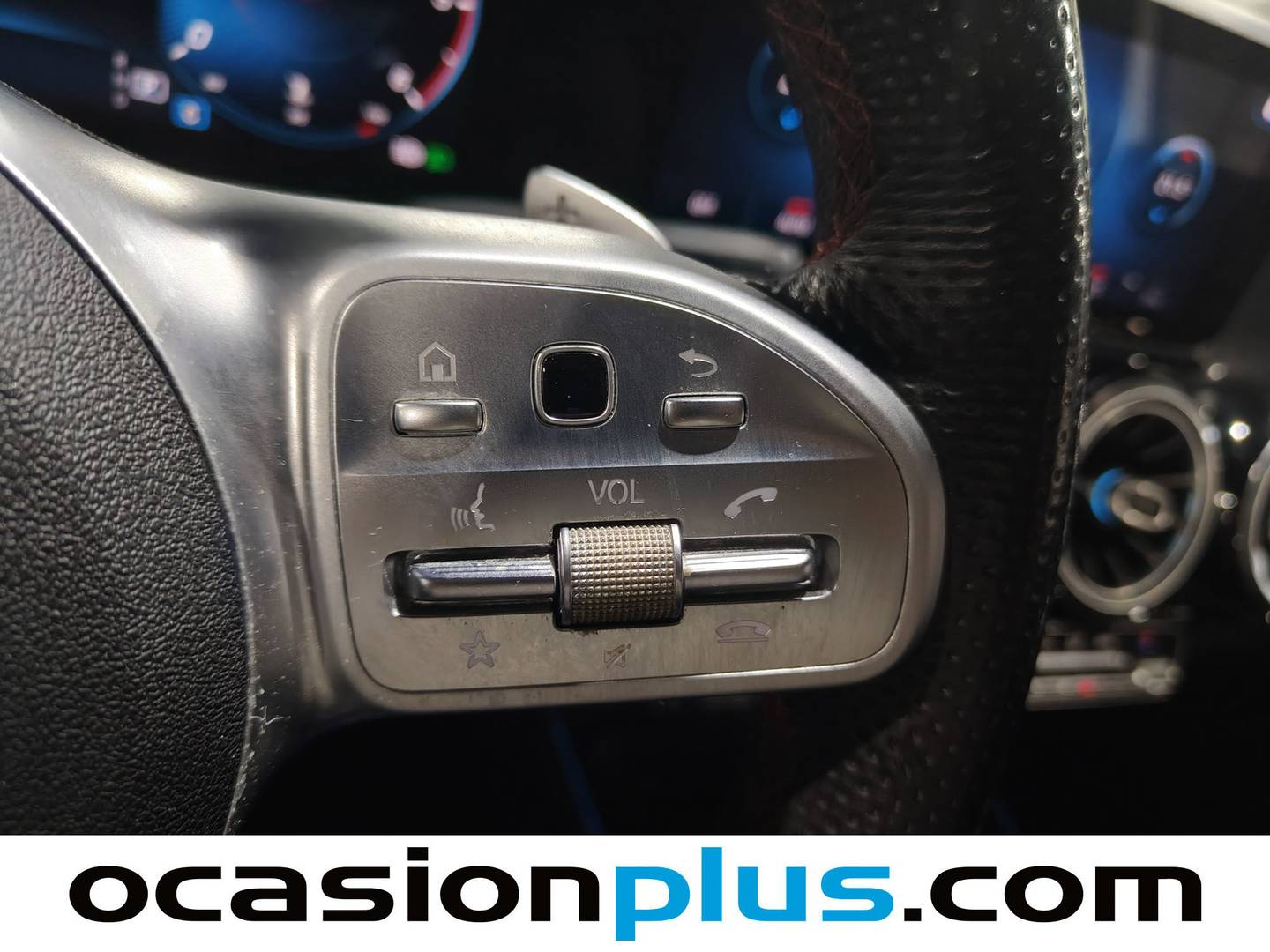 Foto Mercedes GLB Mercedes-Benz GLB 200 d (150 CV) Pack AMG