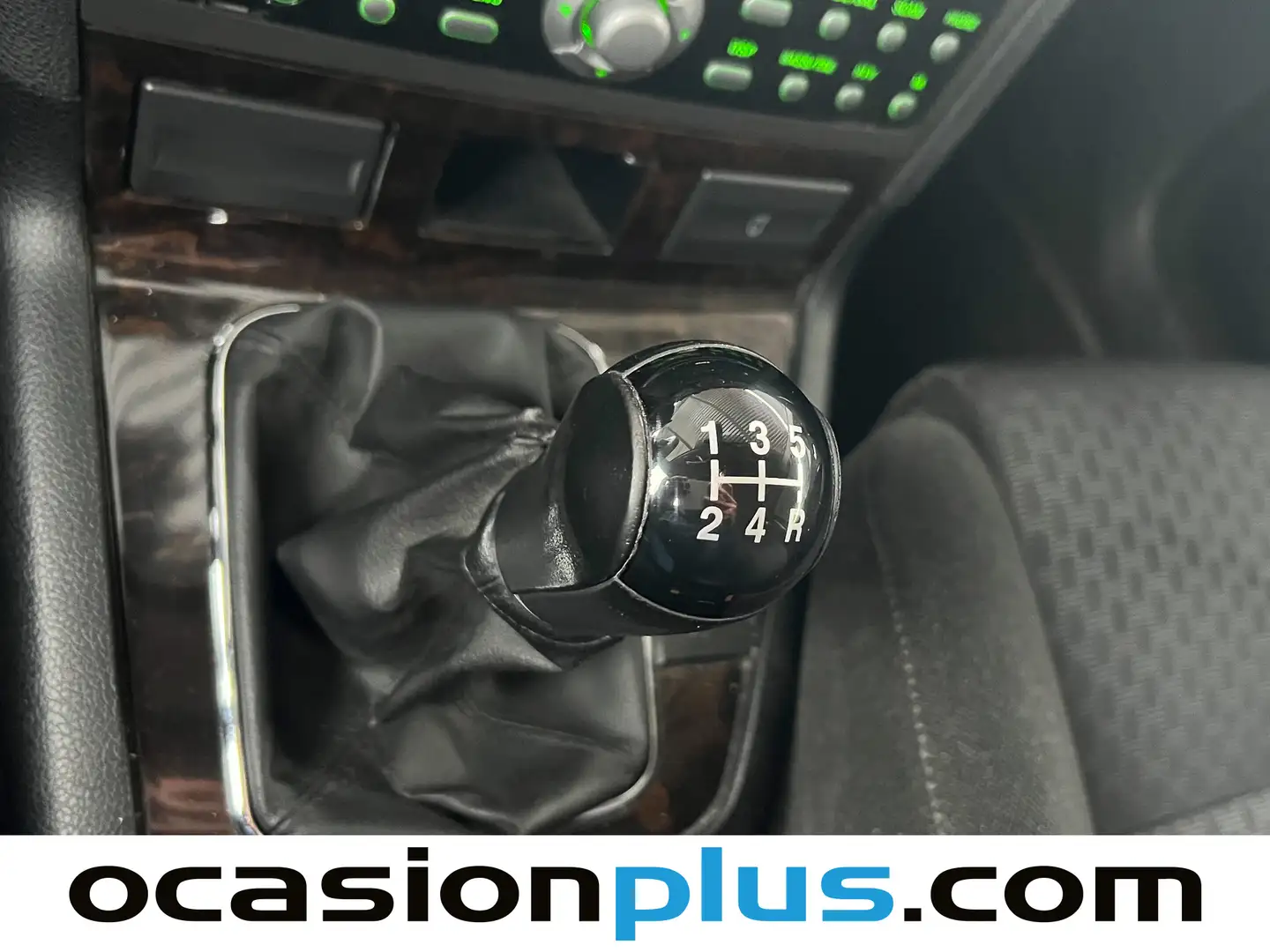 Foto Ford Mondeo Ford Mondeo 2.0i 16v Ghia (145 CV)