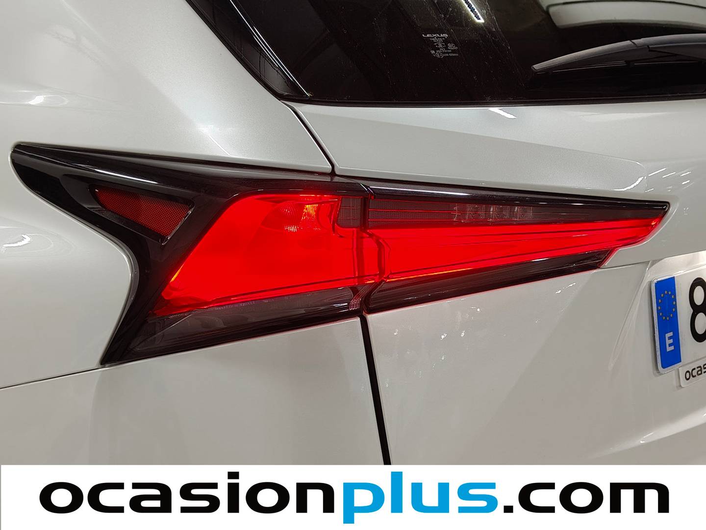 Accesorios del Lexus NX Lexus NX 300h Premium 2WD (197 CV)
