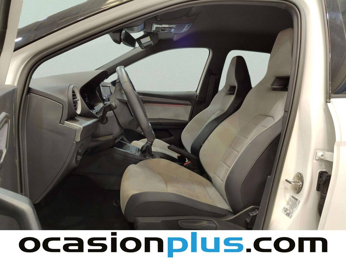 Foto asientos delanteros Seat Arona Seat Arona 1.0 TSI S&S FR (115 CV)