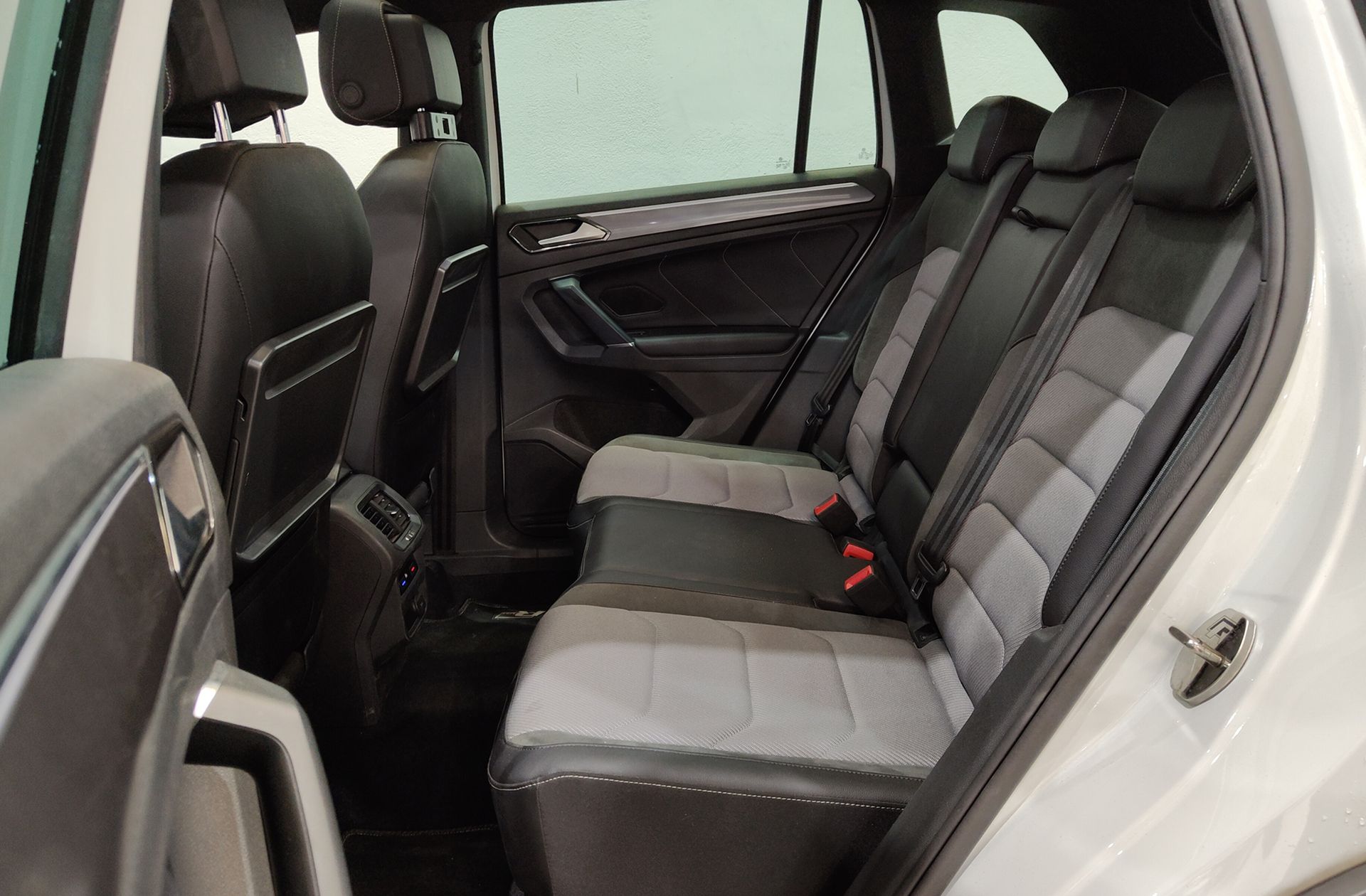 Volkswagen Tiguan Sport 1.4 ACT TSI DSG Paquete R-Line - foto 15