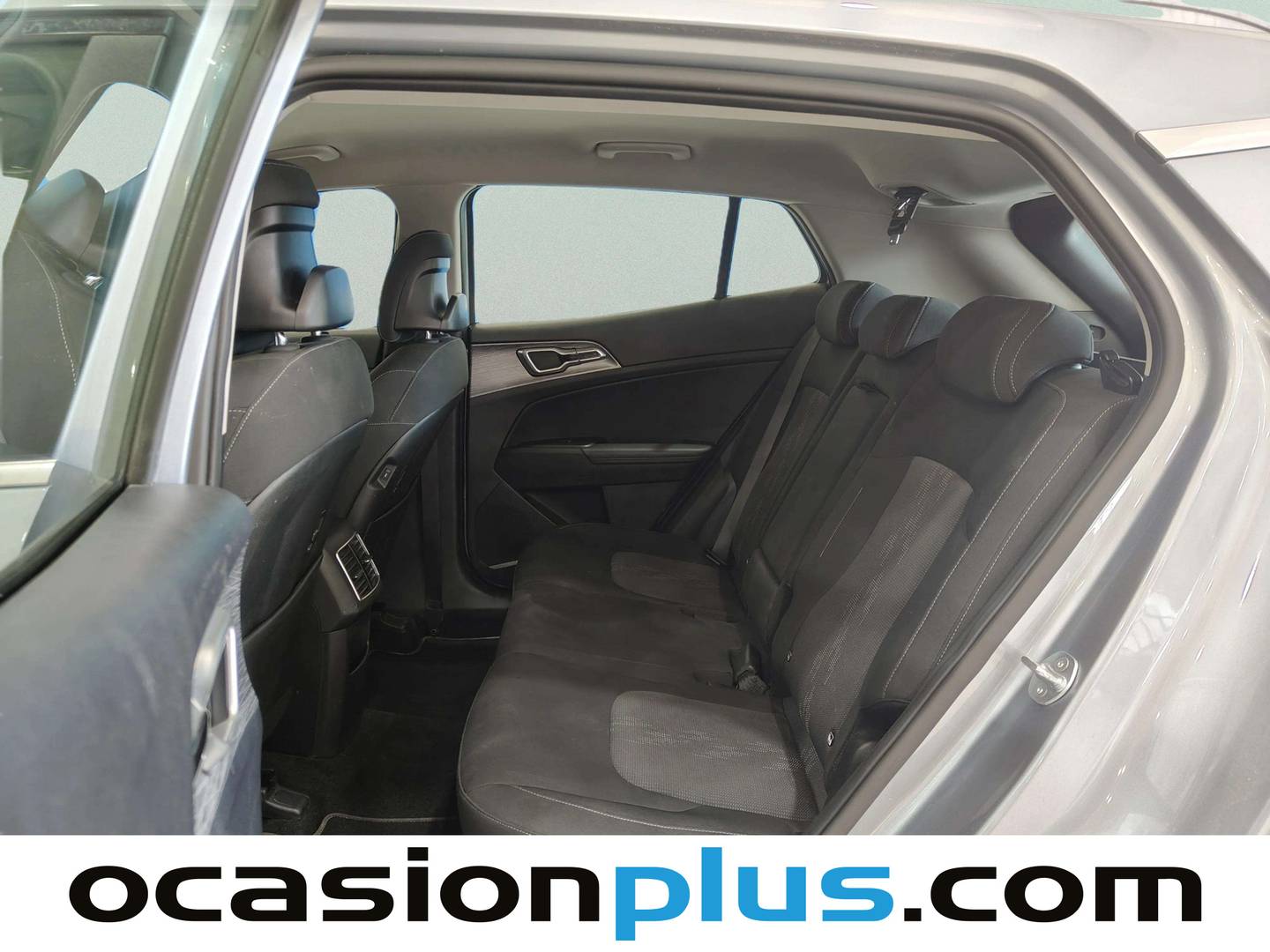 Foto asientos traseros KIA Sportage KIA Sportage 1.6 CRDi MHEV Drive 4x2 (136 CV)
