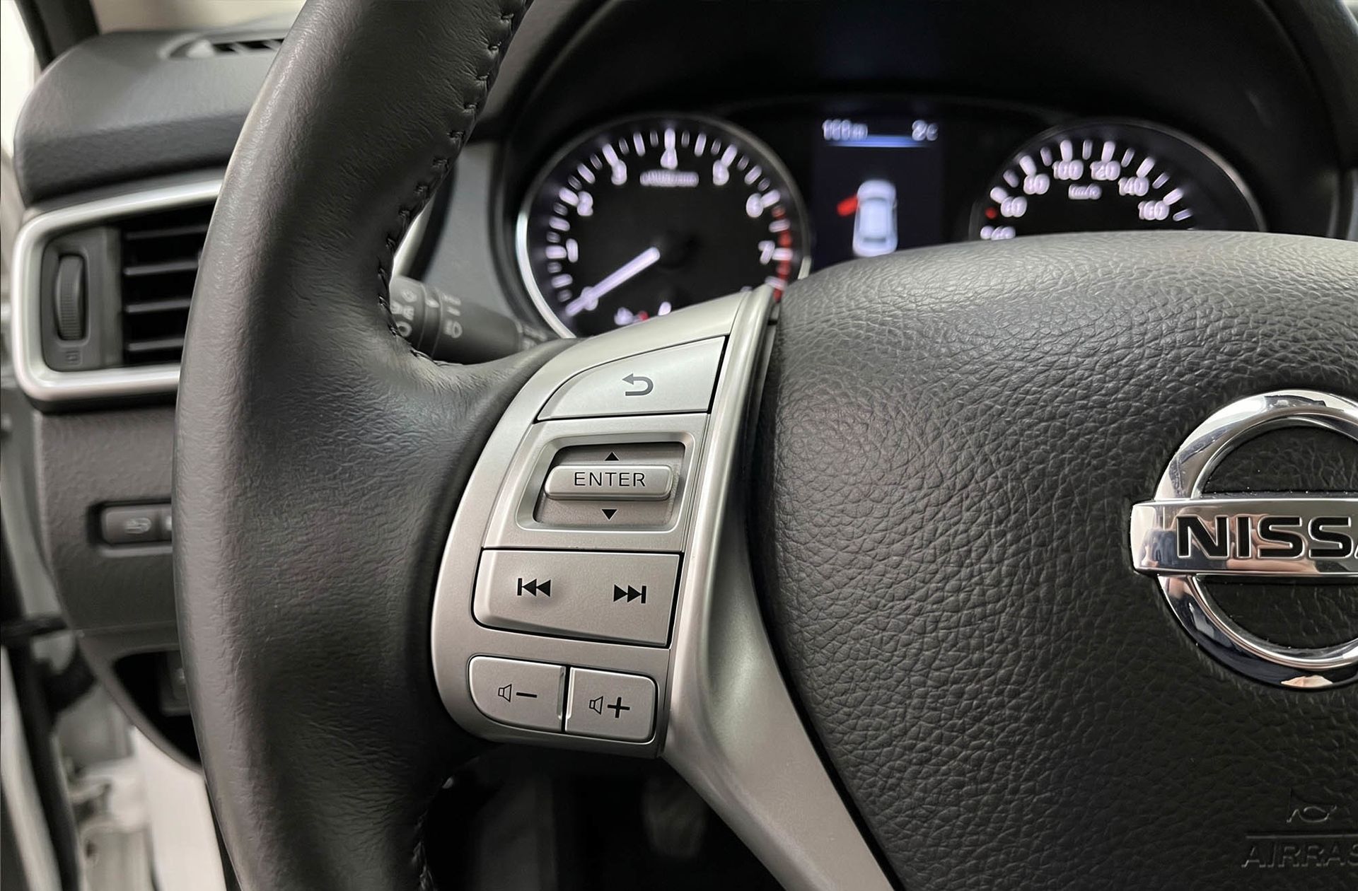 Nissan Qashqai dCi 130 N-Connecta - foto 25