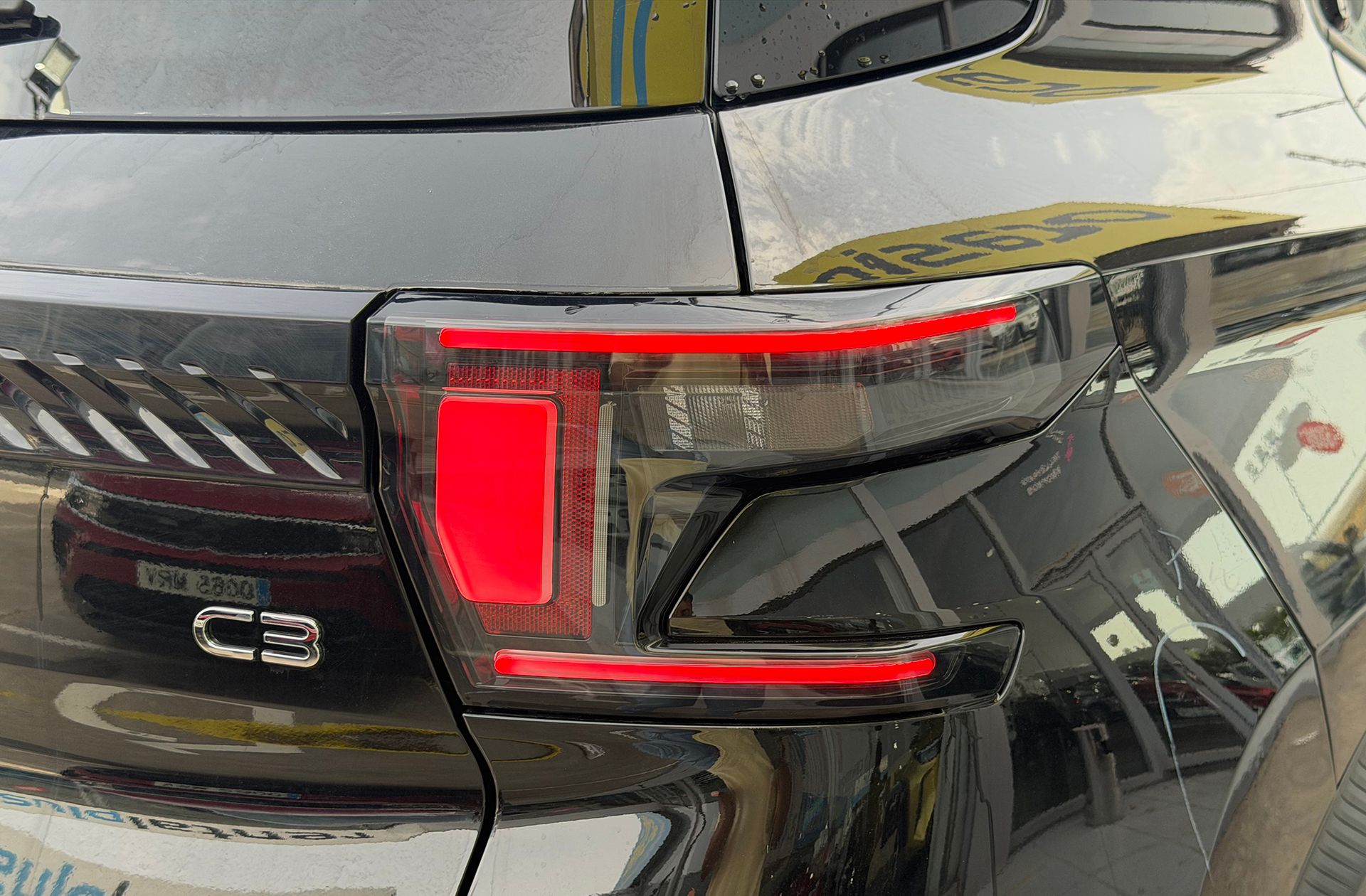Citroën C3 Aircross Hybrid 145 Plus e-DCS6 - foto 15