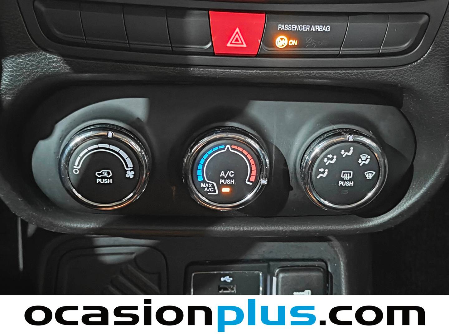 Foto Jeep Renegade Jeep Renegade 1.6 E-TORQ Sport FWD E6  (110 CV)